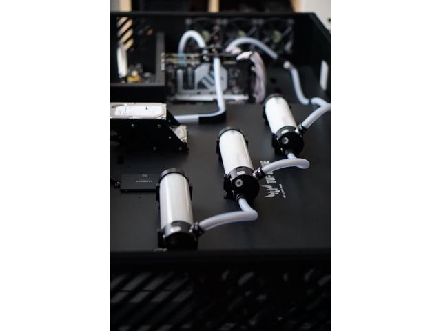 Hydra Desk Fully 1 5 Mm Aluminum E Atx Case With 8 Thick